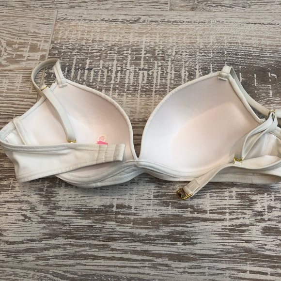 Victoria’s Secret Bikini top white - Picture 2 of 3